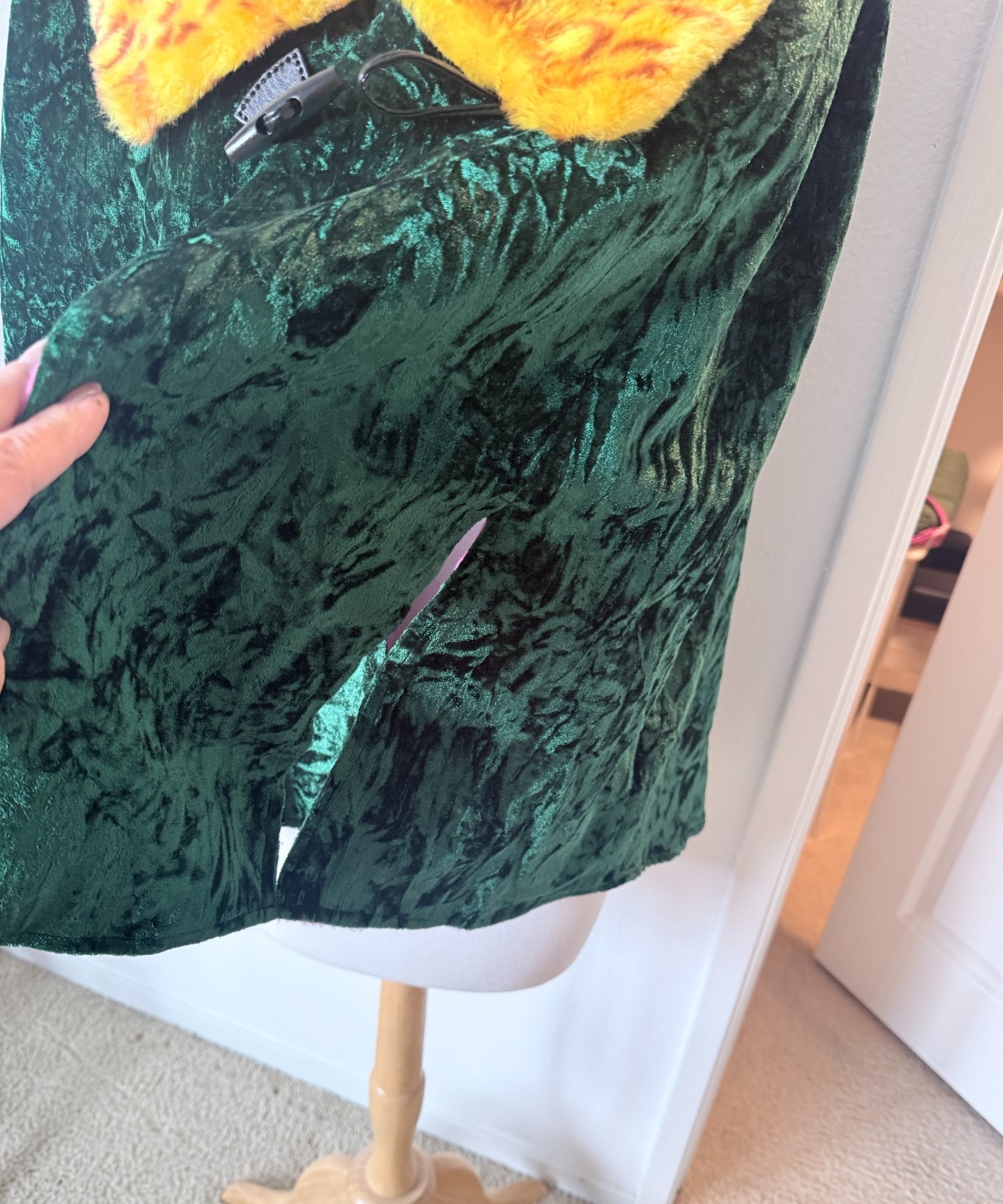 Women’s Handmade Green Velvet Cape w/Golden Fur Collar