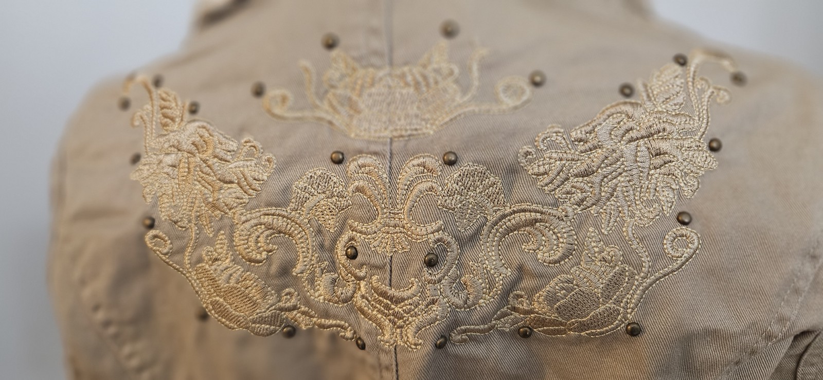 Embroidered Jacket / Blouse