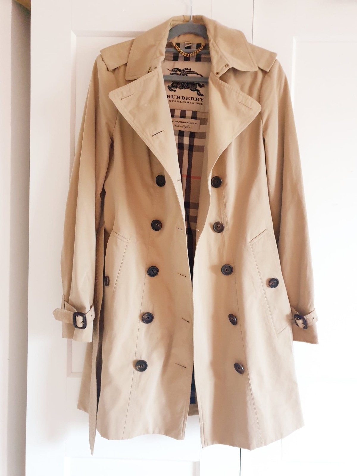 Burberry Sandringham Medium Trench Coat in Honey Beige Color UK 8 US 6 £1890