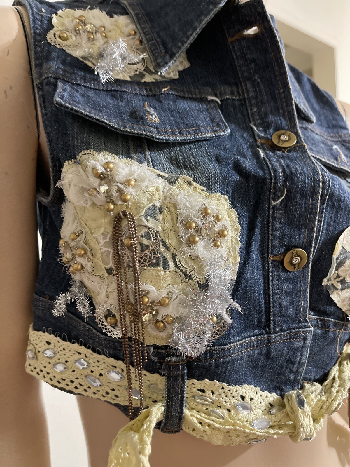 Women’s Blue Denim Cotton Casual Stretch Slim Beaded Lace Button Up Size M Vest