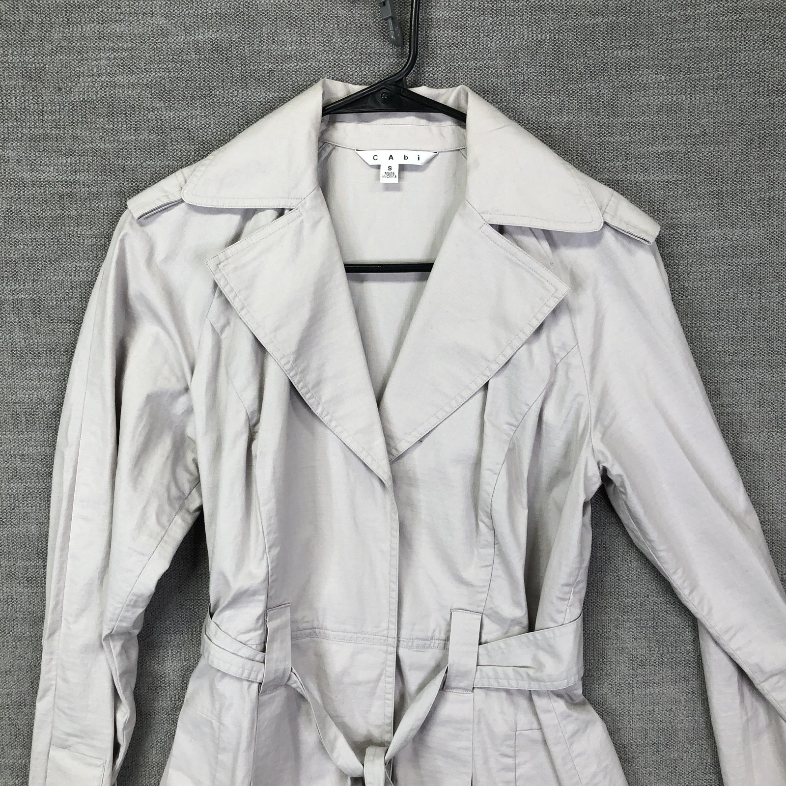 CAbi Trench Coat Womens Small Gray Belted Pleated Long Style 917 Cotton Stretch