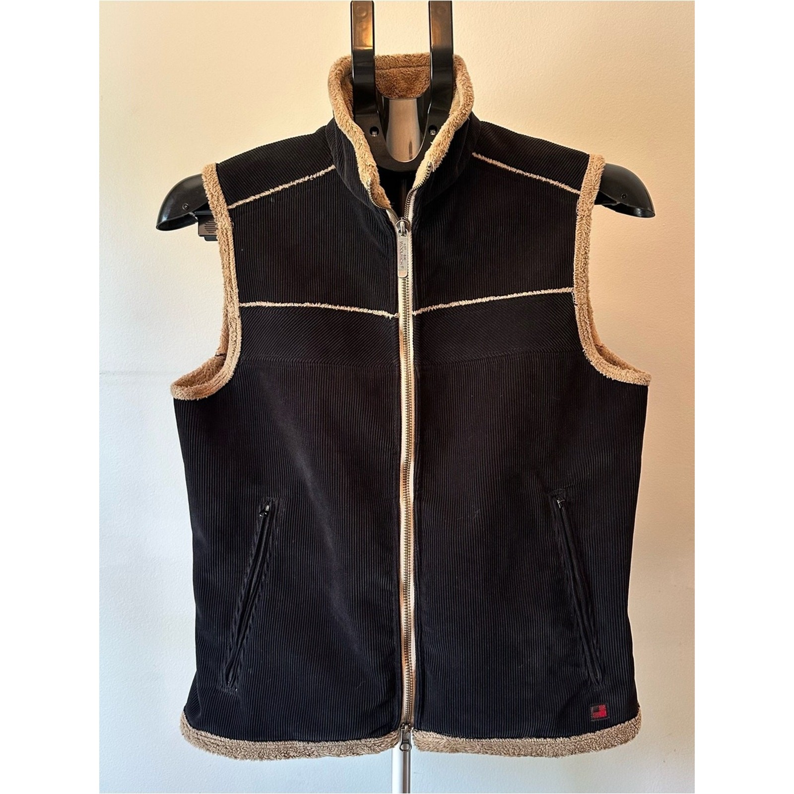 Woolrich Corduroy Sherpa Lined Vest Black Womens Small Full Zip Small