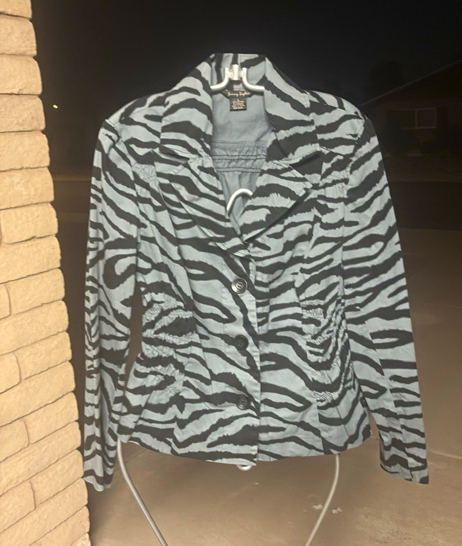 Sunny Taylor Women’s Zebra Print Button Collared Short Jacket Black/Gray L