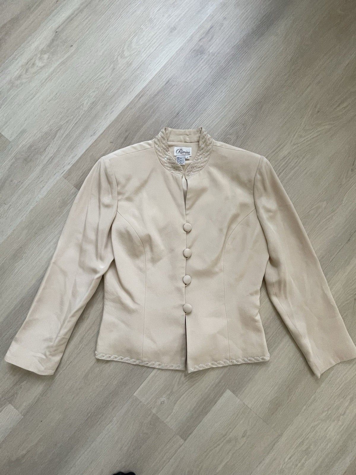 Rimini by Shaw Beige 100% Silk Button Blazer Beaded Sequin Embroidered Collar 12