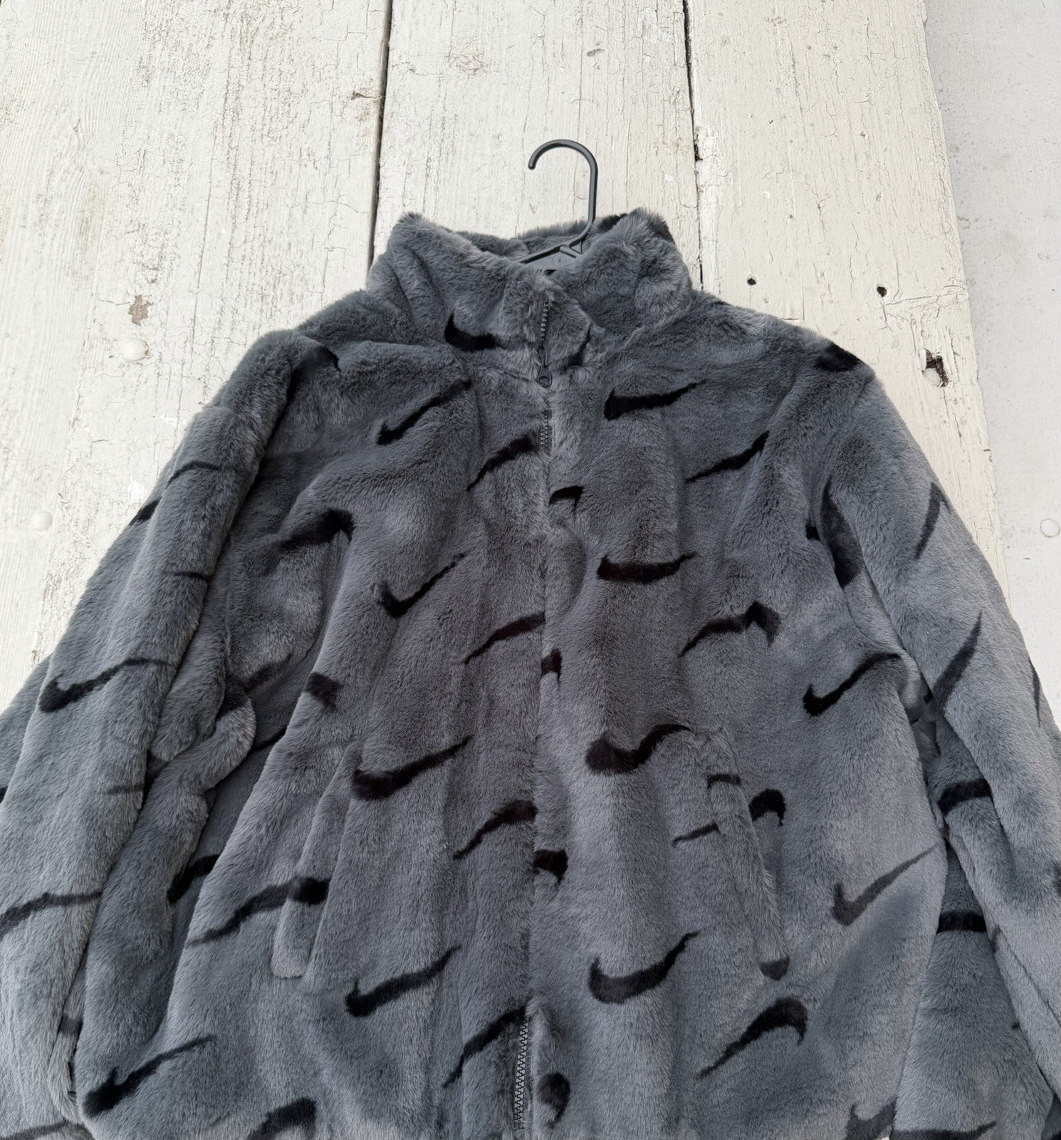 Nike Sportswear Gray/Black Logo Full Zip Jacket w/ Pockets Women’s 1X
