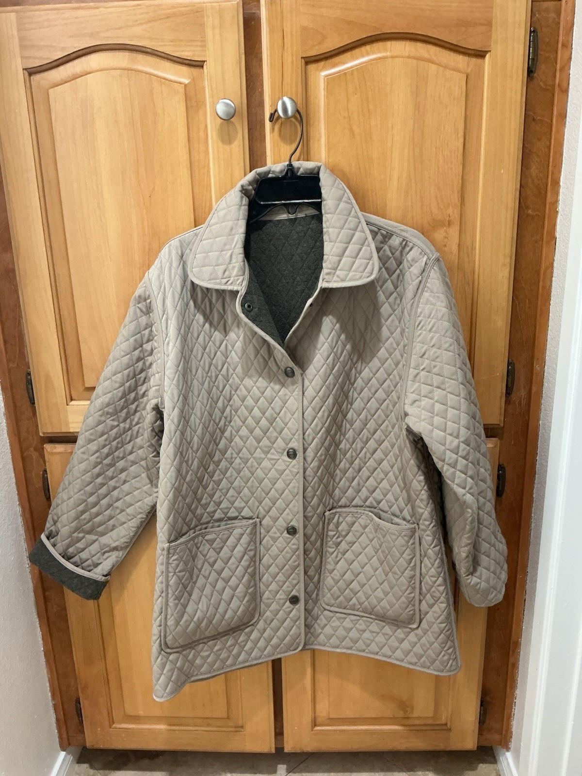 Pacific Trail Women’s Tan/Olive Green Quilted Teddy Jacket Barn Coat