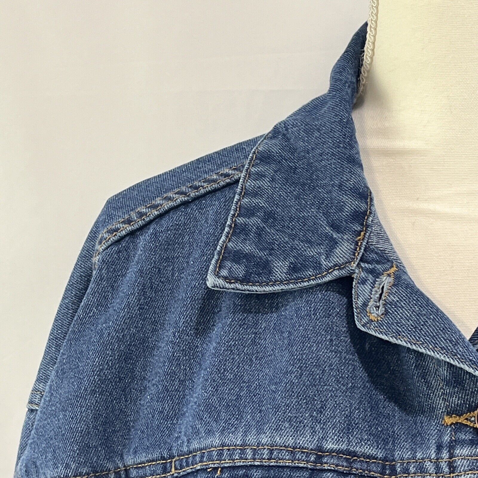 Womens BKE Buckle Plaid Denim Jean Jacket Size Small Button Up