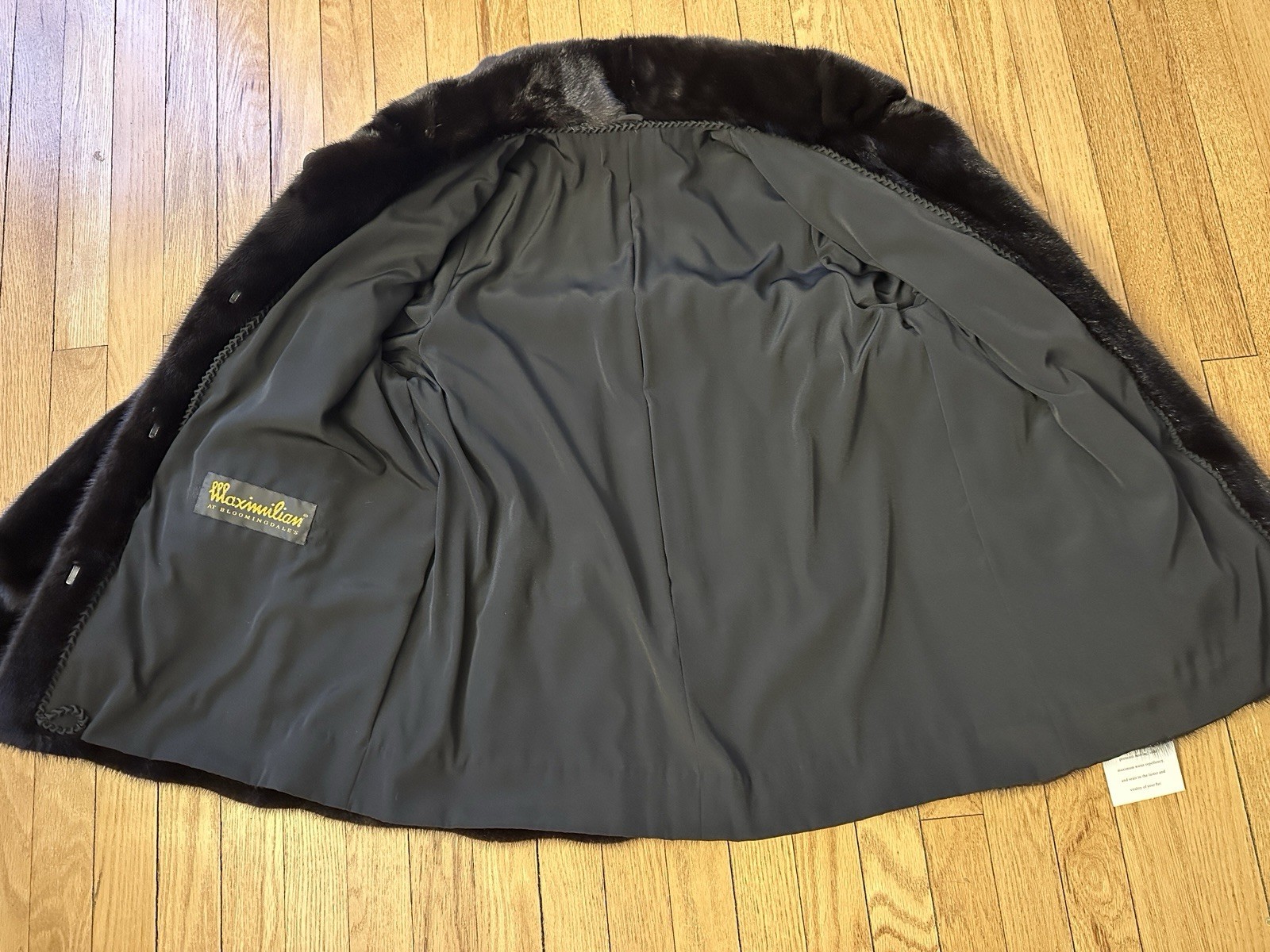 New! $10,000 Bloomingdales 28″ 8/10 Ranch Black Hip Length Mink Real Fur Jacket