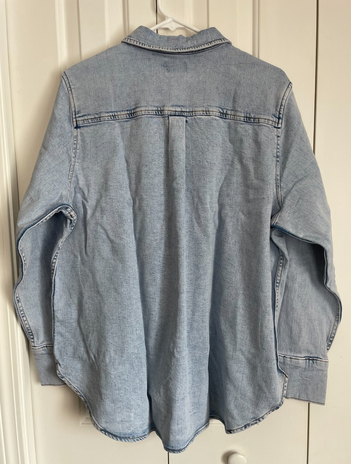 Lands End Women’s XL Denim Long Sleeve Shirt Breeze Blue Wash Brand New