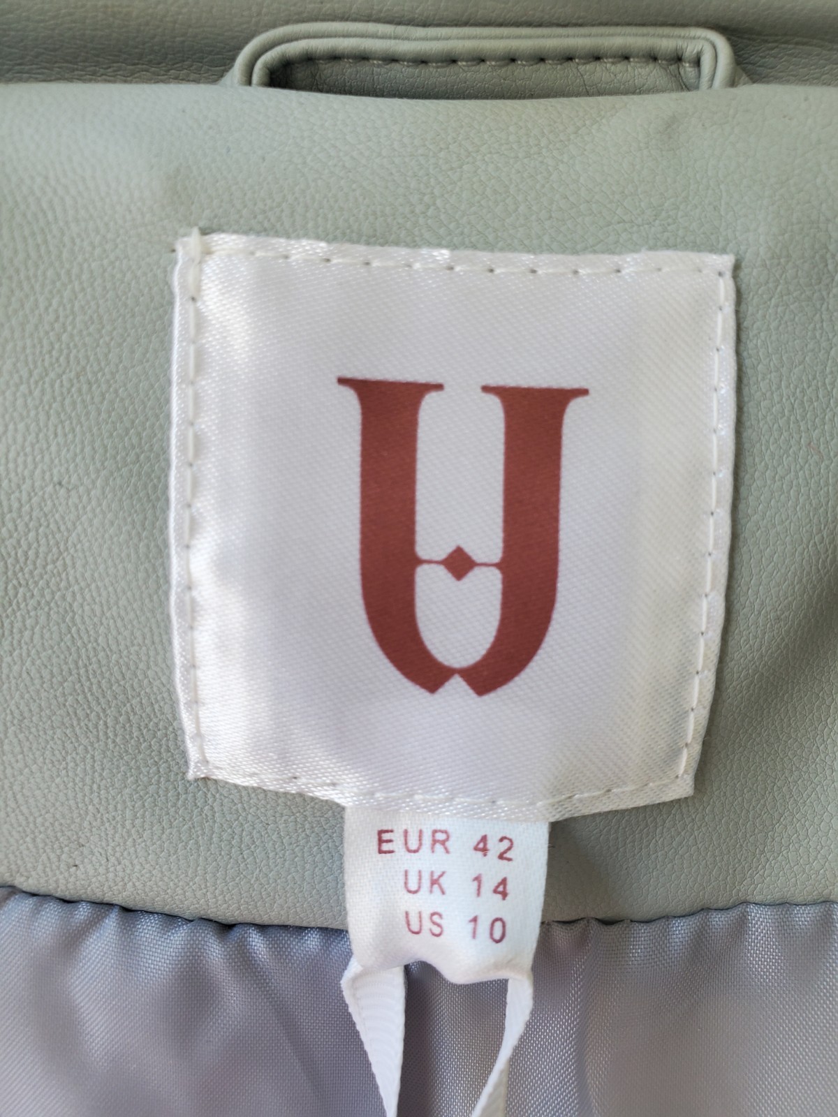 Forever Unique Gigi Gray Women’s Biker Jacket Zip Quilted Buckle Collared US 10