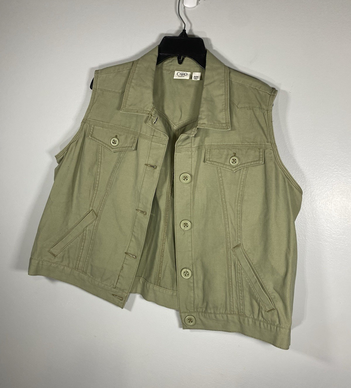 Cato Women’s Plus 2X Green Sleeveless Button Front Vest Collared Pockets