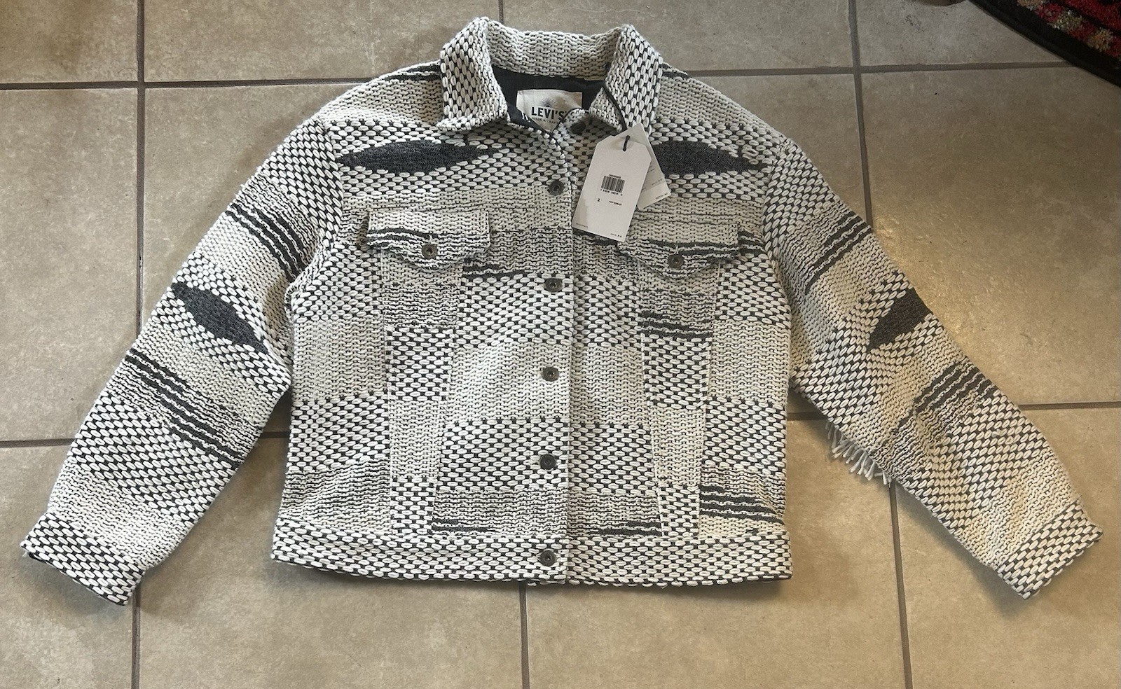 WOMEN LEVI’S MADE & CRAFTED TRIBAL BLK/CREAM TRUCKER JACKET W/FRINGE SIZE 2 NWT